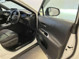 分かりやすく操作しやすい運転席まわりです☆
