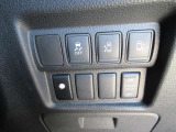 運転席周りの操作スイッチ類。