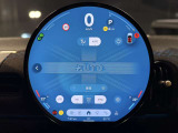 ナビやメディア、空調操作を直感的に楽しめる円形有機ELディスプレイ!ARナビや音声操作にも対応し、円形デザインが車内の主役に。見るたび、使うたびに気分が上がるMINIらしい演出です!