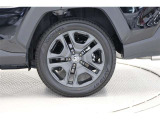 タイヤサイズ(235/55R19)です。