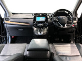 【前方視界】開放的な前方視界!運転がしやすく疲れにくいです♪窓が大きく、見通しがとっても良いおクルマですよ♪