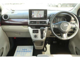 すっきりとした運転席回り☆