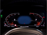 【BMWライブ・コックピット】コントロール・ディスプレイとインスツルメント・ディスプレイから構成されるディスプレイ・ネットワークにすべての情報がより分かりやすく表示されます。