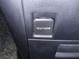 シガーソケット用の充電器が使用可能です!