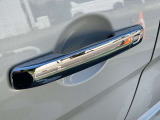 【両側電動スライドドア】便利な両側電動スライドドアです。インテリジェントキーや運転席のスイッチでドアの開閉が出来るので、とても便利な装備です♪
