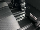 フロアマットもきれいな状態です。