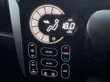 お好みの温度調整だけでコンピュータが風量といった設定をしてくれるオートエアコン!ピアノ調のパネルがとてもオシャレですね♪