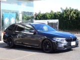 BMW在庫保有台数常時100台以上!ご来店の際はBMW本店(厚木市下荻野140-1)にご来店ください!弊社自慢の全天候型ショールーム!BMW在庫保有台数常時100台以上ございます!
