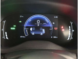 反応のいいステアリング。ぜひお車を見ていただき、取り回しをご確認ください。