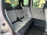 軽・車検の看板と電光掲示板が目印です!届出済 未使用車をお探しの方はこちらの看板を目印にお越しください。※似たような看板のお店がございますのでお間違えのないようご注意ください。