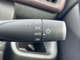[オートライト]AUTOに合わせておくだけで夜間や、トンネル内で自動でヘッドライトが点灯します!付け忘れ消し忘れがないので楽々☆