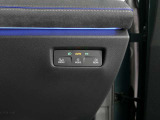2025年登録 当社元試乗車両 レザーシート plus PKG 純正ナビ バックカメラ 全方位カメラ IQ.LEDヘッドライト ACC トラベルアシスト 駐車支援システム carplay対応 禁煙車