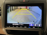 リアカメラ付で、後方をナビ画面で確認。車庫入れも安心です。もちろん、バックギアと連動しています。