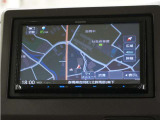 ケンウッド製彩速ナビ(MDV-D404BT)&バックカメラが装備されているので、普段の使い勝手もロングドライブも快適です。