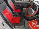 運転者にとっては日々使用することとなる運転席です。運転席が快適だと運転に集中することができますね。