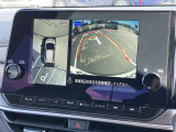 【アラウンドビューモニター】はまるで上から見ているような視点で周囲を確認できます!駐車が苦手な方でも安心して駐車できますね♪