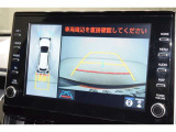 【バックガイドモニター】ガイド線が出るので、進行方向の予測がつきやすく駐車しやすいです!運転初心者のみならず、熟練者にも嬉しい装備ですよね♪