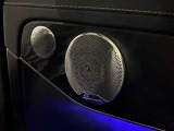 サンルーフが装備されている場合の車両は、開放感がありドライブを楽しくさせてくれます。