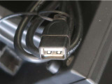USB接続により外部オーディオと連携する事が出来、車内で音楽を楽しむ事が出来ます。