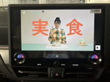 画面いっぱいにテレビ映像を表示でき、停車中の待ち時間も番組を楽しめます。大きく見やすい表示で内容を確認しやすく、目的地でひと息つきたいときにも活用いただける装備です。