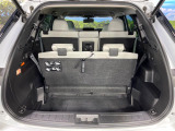 【パワーバックドア】スマートキーや運転席のボタンを押すだけでリアゲートが自動で開閉します!荷物を持っている時や、高い位置にあるバックドアを閉める際に便利な機能です♪
