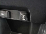 ◆アクセサリーソケット◆ドラレコの電源やスマートフォンの充電等に使用できる便利な電源ソケット!使いやすい場所に装備されています。