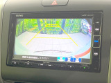 【バックカメラ】駐車時に後方がリアルタイム映像で確認できます。大型商業施設や立体駐車場での駐車時や、夜間のバック時に大活躍!運転スキルに関わらず、今や必須となった装備のひとつです!