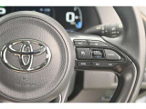 レーダークルーズコントロール(全車速追従機能付)付きです。車速に応じて追従支援してくれるので、ロングドライブも快適です。詳細は販売店スタッフまでおたずねください。