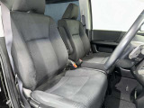 見通しのよいすっきりとした視界で、誰でも運転しやすいです。運転のしやすさは疲れにくさにも繋がりますよ♪