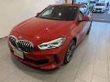 メルボルン・レッドメタリック 電動トランク ACC 禁煙車 AppleCarPlay 18インチホイール パーキングアシスト 後退アシスト バックカメラ 正規認定中古車 全国正規ディーラー保証 2年走行距離無制限