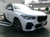 初めて輸入車を検討される方、輸入車に興味はあるけれどメンテナンスなど不安や質問がたくさんある方、是非一度当社にお出かけ下さい。一つ一つご質問に丁寧にお答えさせていただきます。お気軽にお声かけ下さい。