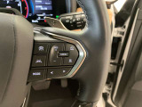 ミリ波レーダーとカメラを組み合わせたLEXUS Safety System。長距離の高速走行が快適になる、全車速追従型のレーダークルーズコントロールに対応しています。