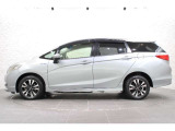 このお車はホンダ純正光脱臭・抗菌加工を納車前に致します。光触媒消臭は光触媒と銀イオンにより消臭とウイルス除菌や抗菌効果のダブル効果で車内を快適に保ちます。