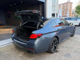 弊社は初度登録より6年目経過の車両に【BMWバリューサービス】をご案内しております。長くお乗りの車両にも適用可能ですので純正メンテナンスでランニングコストも抑えれます。