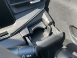運転席用ドリンクホルダーです