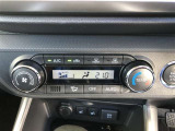 オートエアコンを装着しておりますので車内をお好みの快適な温度に保つことが可能です!
