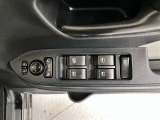 パワーウインドウも付いていますので、窓の開け閉めもスイッチ一つで簡単に行うことができます!