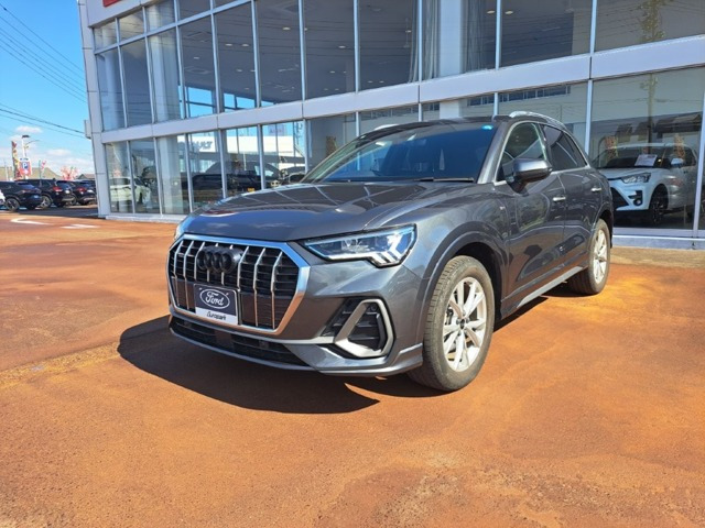 Q3 35 TDI クワトロ Sライン ディーゼルターボ 4WD