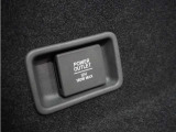◆12V電源ソケット◆スマートフォンの充電等にも便利な電源ソケット!使いやすい場所に装備されています。