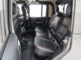 【 安心の1年無料保証 】ご納車後12ヶ月10,000キロまで保証。高級輸入車をもっと身近な存在に。基礎部品(エンジン機構、点火システム、吸排気システム)はしっかり対応。商談時に加入希望をお聞かせください!