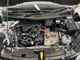 エンジンルームもクリーニング済みできれいですよ。日産の整備士がしっかりと丁寧に点検していますので安心してお乗りいただけます