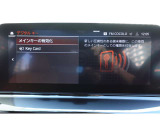 クルマの頭脳ともいえる、管理システム、iDrive。ナビだけではなく、オーディオ操作や車両情報の表示などをコントロールできます。便利さと安全性の向上にも繋がっています。