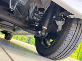 お車を安心してお乗りいただく為には、足回りの定期点検が欠かせません。サービスサポート(有償保証)では無料点検もご提供しており、安心のカーライフをお過ごしいただけるサポート体制が整っています。