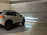 LEDヘッドランプです。十分な明るさを保ちつつも消費電力が少なく、バルブ寿命も長いのが特徴です。瞬時にMAXの光量を発揮するのもLEDならではです。☆LEDフォグランプも装備☆