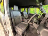 運転席シート廻りは使用感も少なく、良好な状態となっています。丁寧に使われていたことがよくわかりますね。