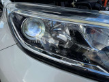 LEDヘッドライト。LEDなので、より明るく道を照らしてくれます。