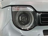 LEDヘッドライトは、点灯の瞬間から最大光量を発揮し、突然暗くなるトンネルなどでの安定感を高めます。