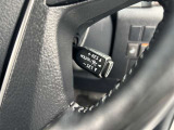 レーダークルーズコントロール操作部。ボタンで車間距離・設定速度を簡単調整。長距離ドライブの疲労軽減に効果絶大です。