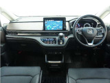 ◆インテリアパネル◆視界広々で非常に運転しやすくロングドライブでも疲れを感じさせないすっきりとまとまったインパネ周りです。