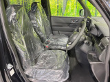 運転席シート廻りは使用感も少なく、良好な状態となっています。丁寧に使われていたことがよくわかりますね。